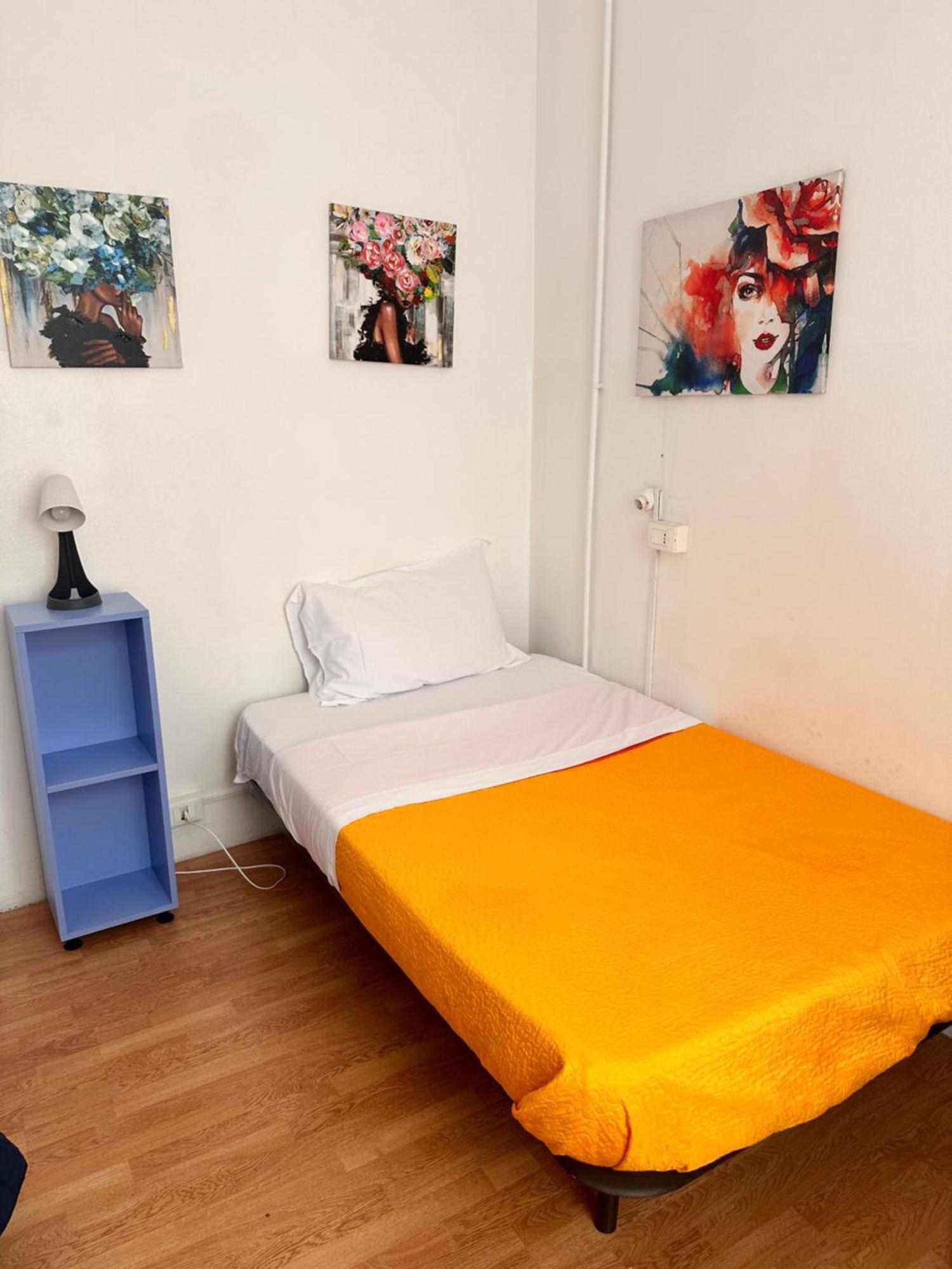 Via Zara Ostello Palermo